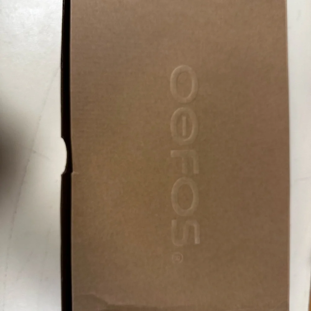 OOFOS Brown Fuzzy Slippers - Picture 6 of 6